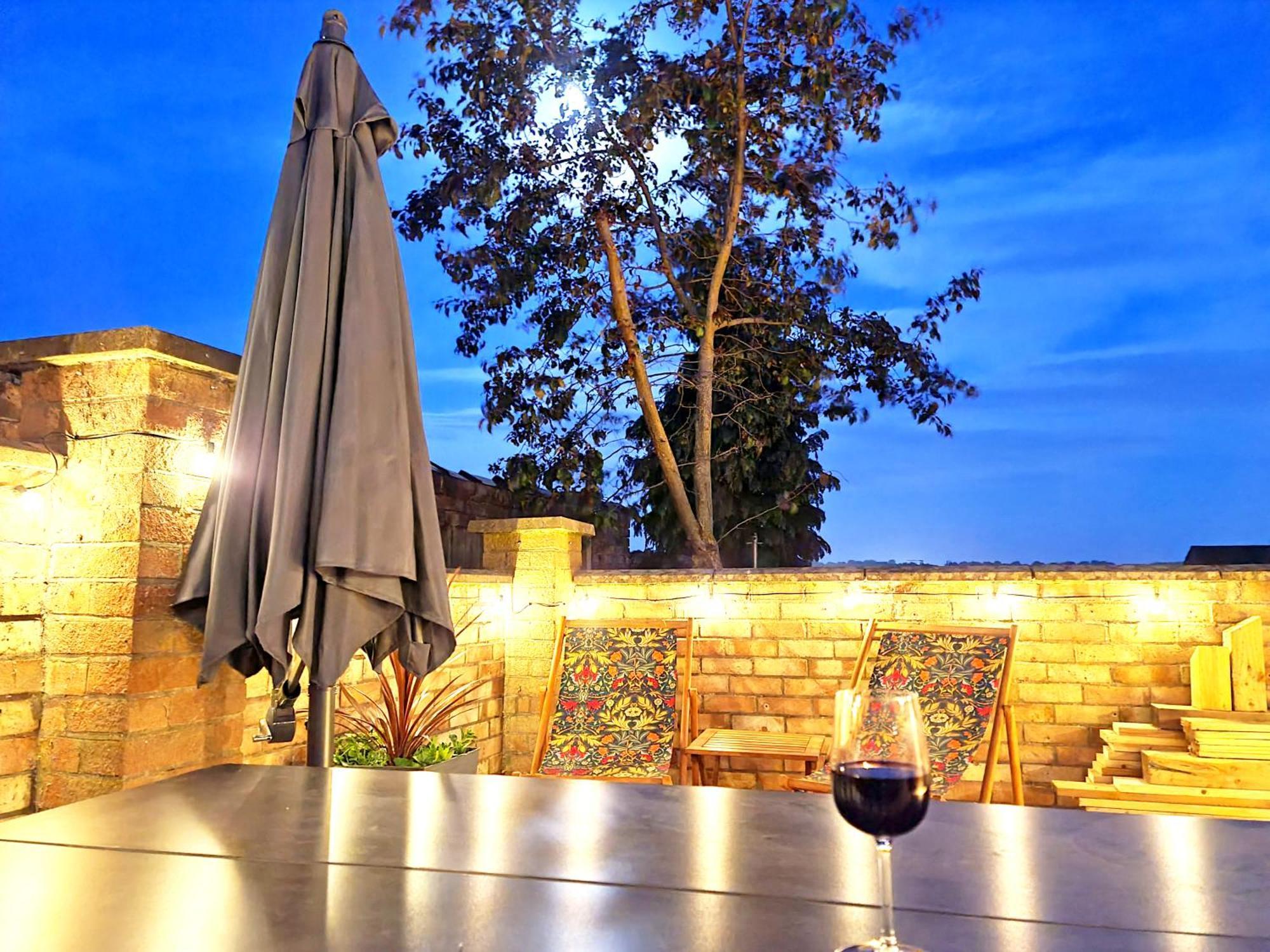 Love Lane Villa Lincoln Bagian luar foto